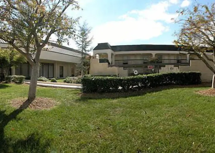 Ramada By Wyndham Lebanon