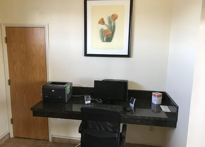 Quality Inn Benson I-10 Exit 304