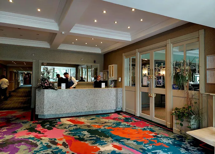Flannery'S Hotel