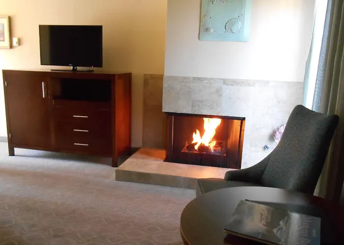 Carmel Bay View Inn