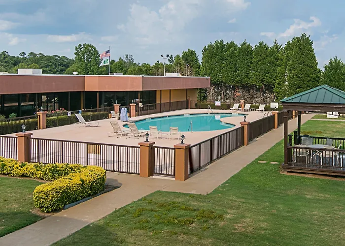 Red Roof Inn Forsyth