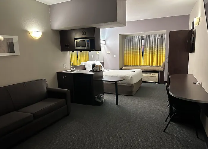 Microtel Inn & Suites By Wyndham Quincy Downtown - River Area
