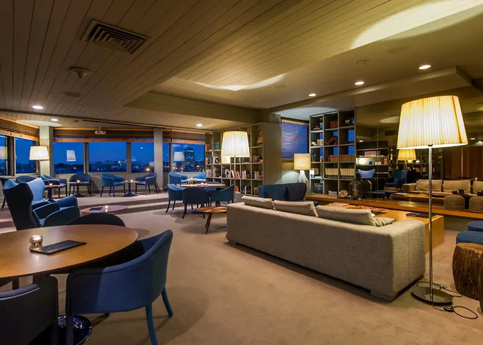 Hotel Dom Henrique - Downtown