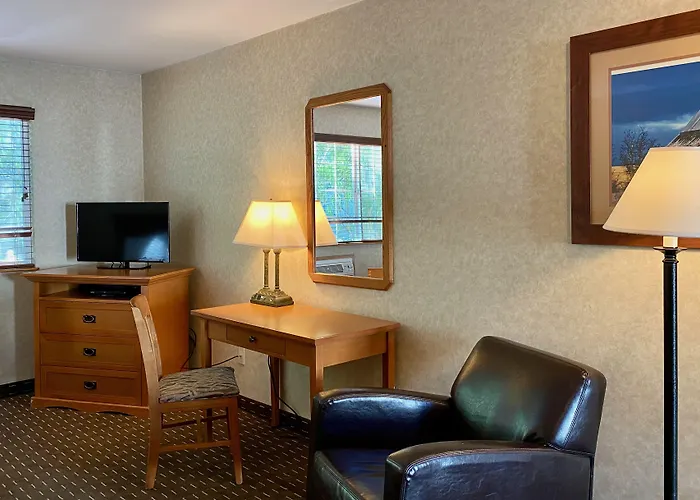 Cousin'S Country Inn