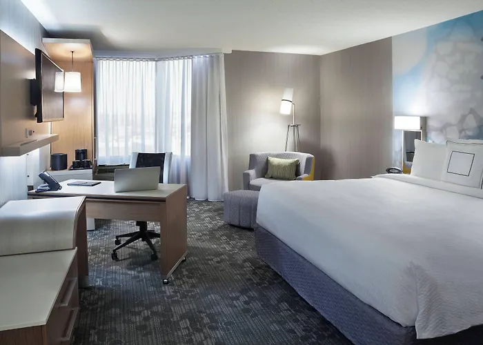 Courtyard By Marriott Toronto Northeast/Markham