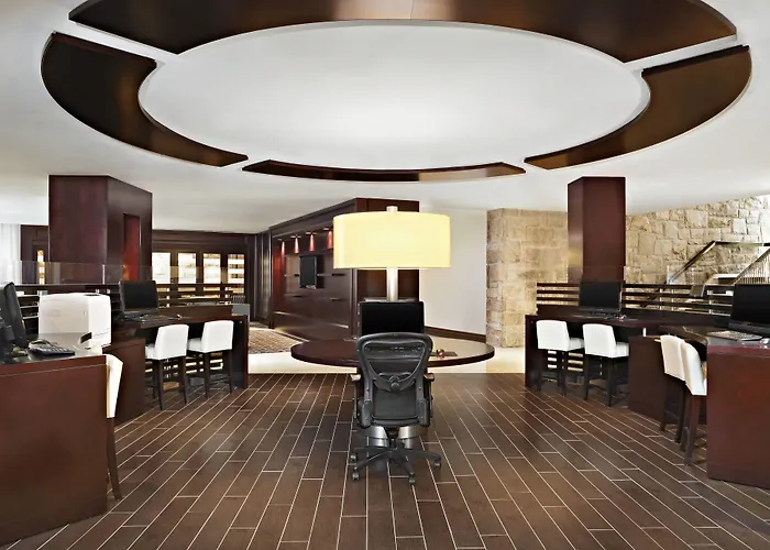 Sheraton Montreal Airport Hotel