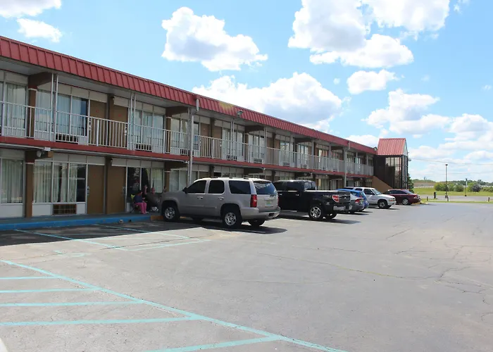 Super 8 By Wyndham Perrysburg-Toledo