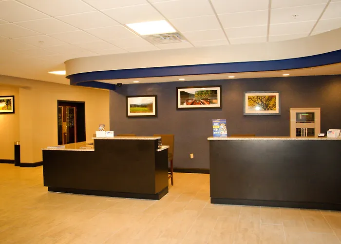 Albany Airport Inn