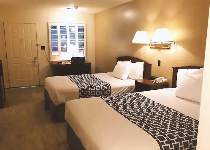 Coratel Inn & Suites By Jasper Mccook
