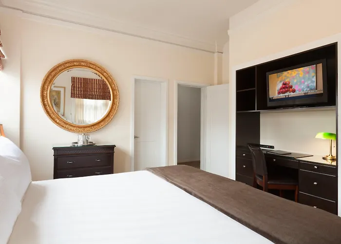 Executive Hotel Vintage Court