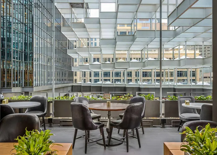 The Marquette Hotel, Curio Collection By Hilton