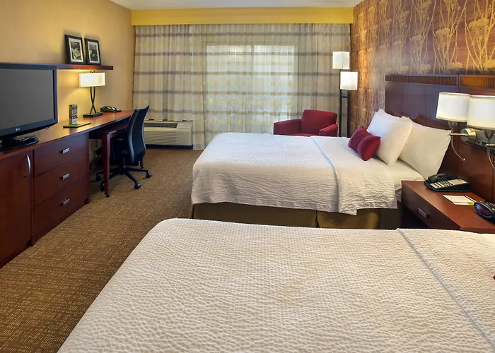 Courtyard By Marriott Poughkeepsie