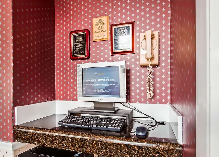 Baugh Motel, Surestay Collection By Best Western