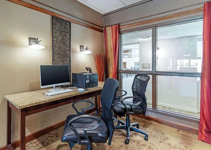 Best Western Plus Steeplegate Inn