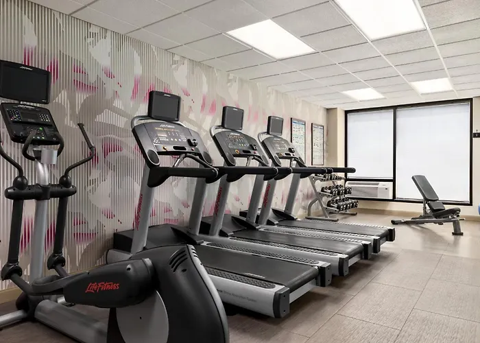 Crowne Plaza Edison By Ihg