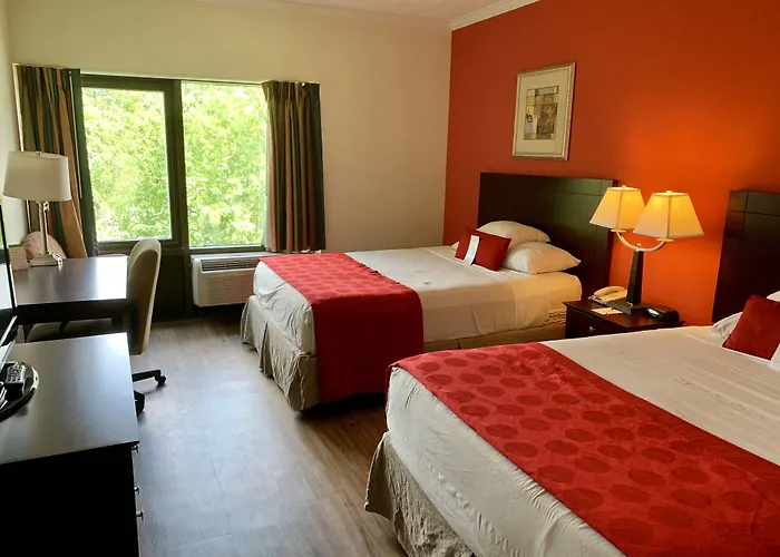 Ramada By Wyndham Newark/Wilmington