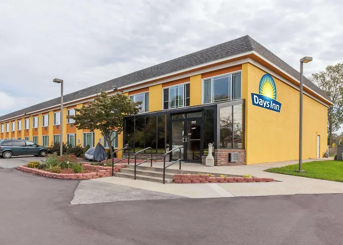 Days Inn By Wyndham Holland