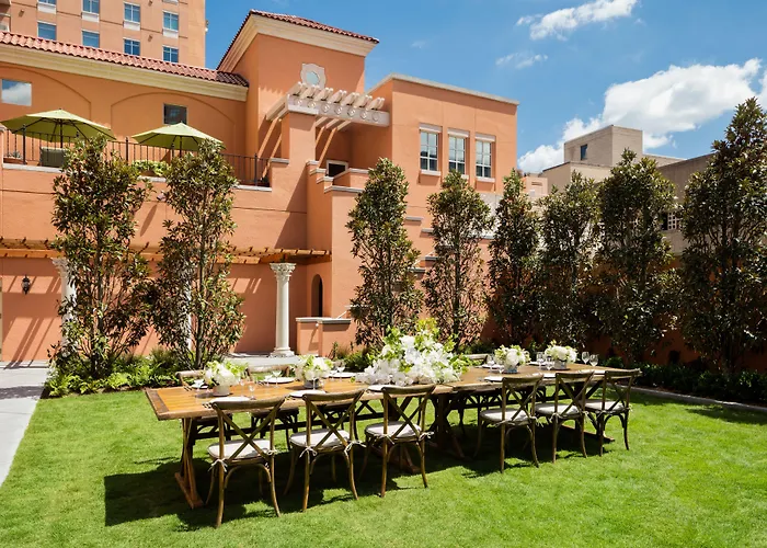 Rosewood Mansion On Turtle Creek