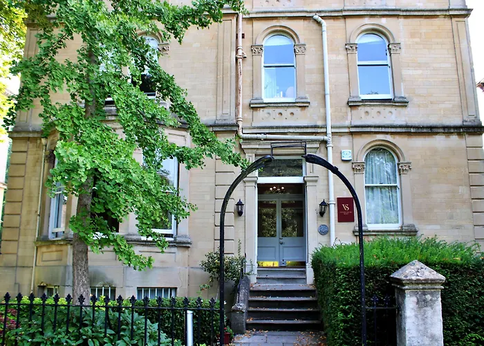 Victoria Square Hotel Clifton Village
