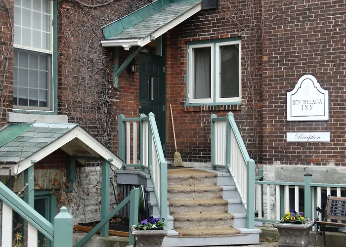 Hochelaga Inn