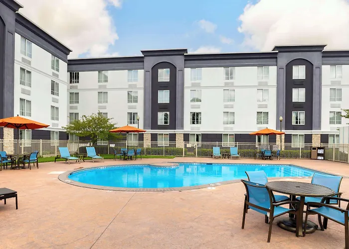 Best Western Premier Richmond City Gateway