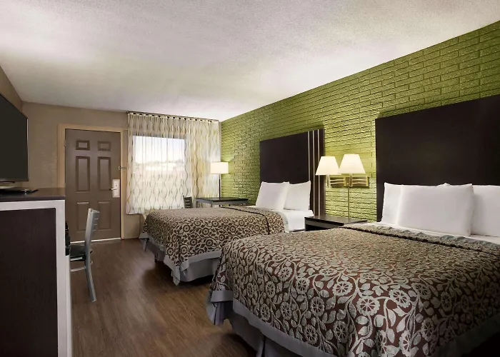 Days Inn By Wyndham Hardeeville/ I-95 State Line