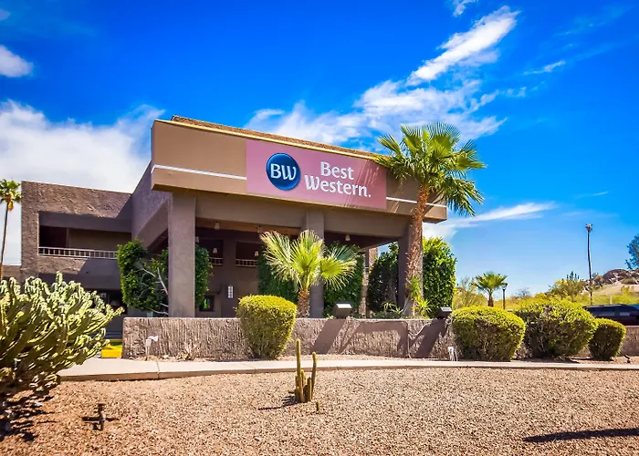 Surestay Innsuites Phoenix Hotel & Suites By Best Western