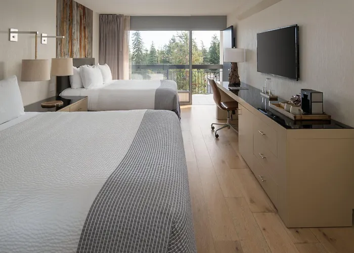Hotel Paradox, Autograph Collection