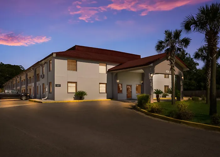 Red Roof Inn Crestview