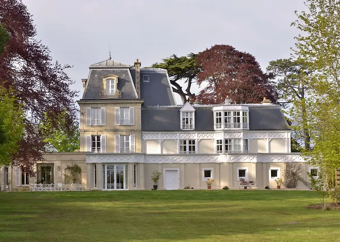 Chateau La Cheneviere