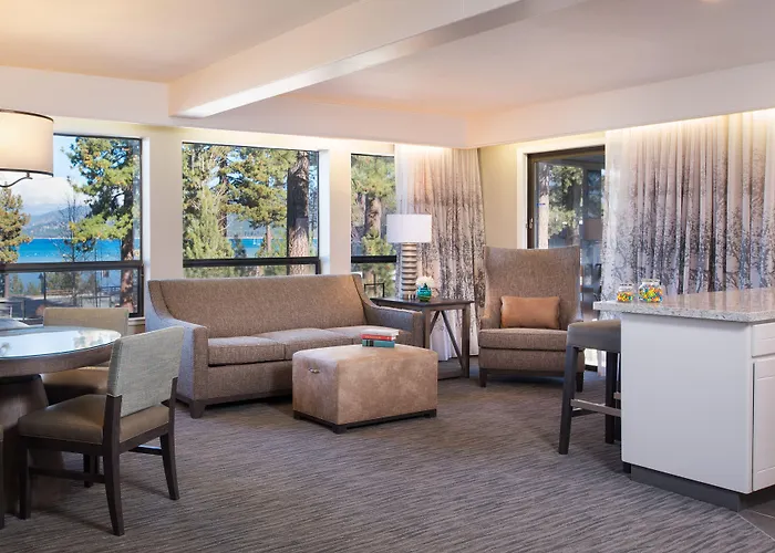 Hotel Azure