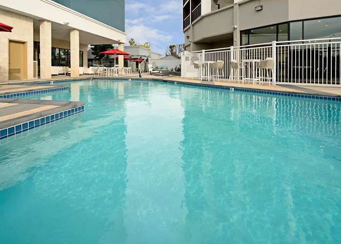 Holiday Inn Long Beach - Airport By Ihg