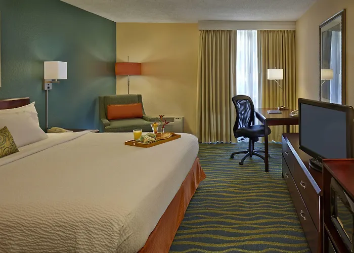 Fairfield Inn And Suites By Marriott Palm Beach