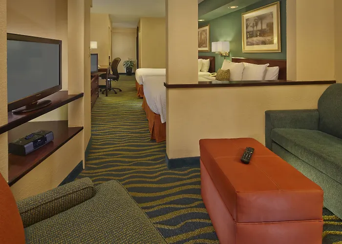 Fairfield Inn And Suites By Marriott Palm Beach