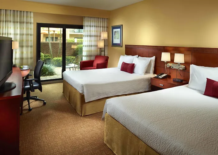 Courtyard By Marriott West Palm Beach