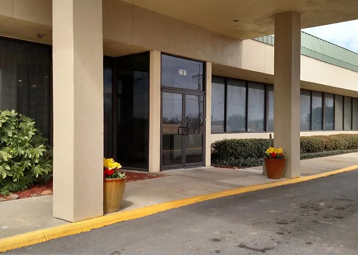 Super 8 By Wyndham Atoka
