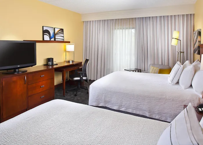 Courtyard Miami Airport West Doral