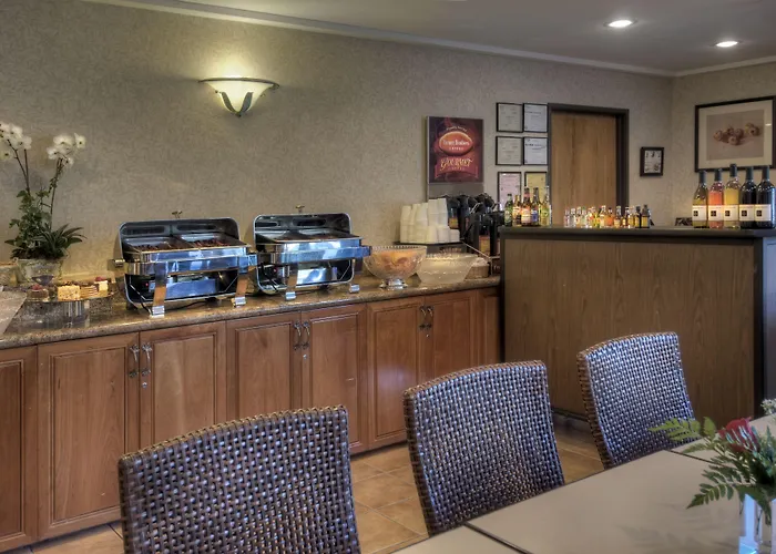 Maple Tree Inn