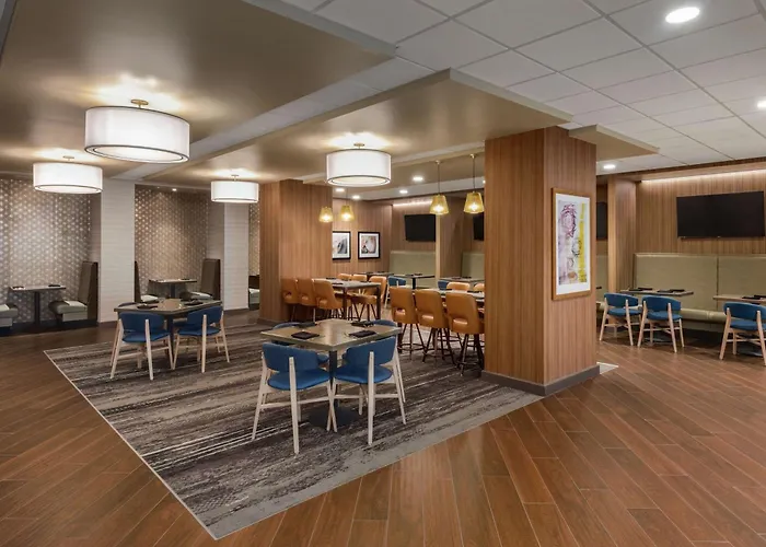 Doubletree By Hilton St. Paul, Mn