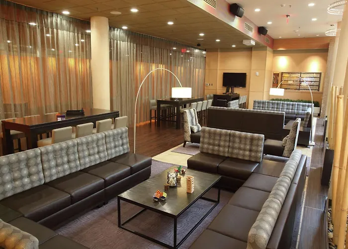 The Verve Boston Natick, Tapestry Collection By Hilton