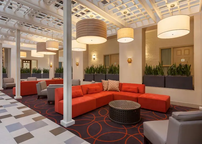 Embassy Suites Baton Rouge