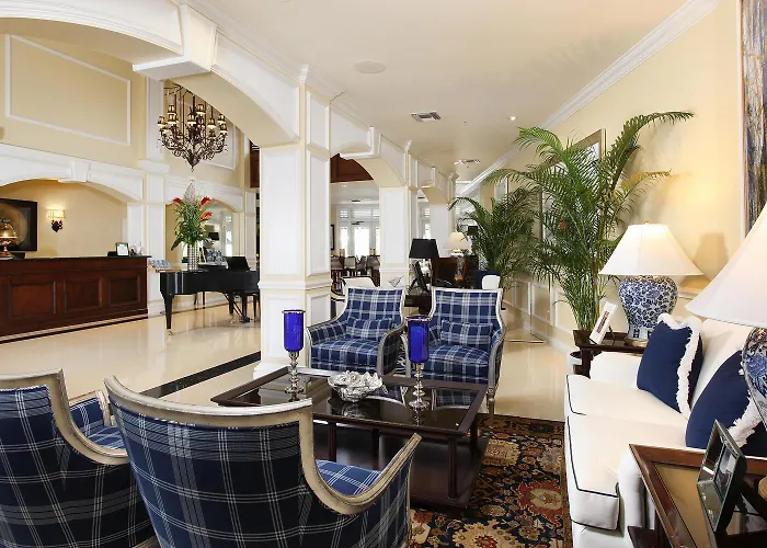 Inn At Pelican Bay