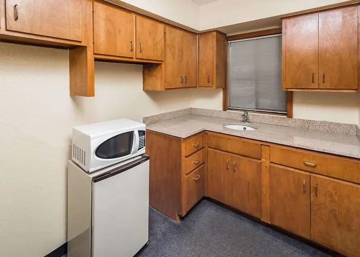 Days Inn By Wyndham Walterboro