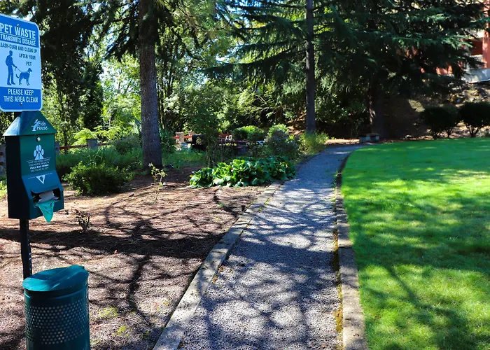 Riverfront Inn Roseburg