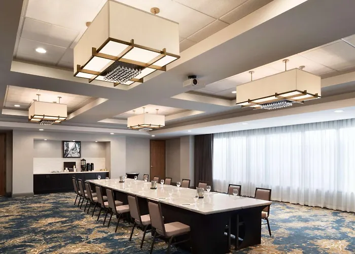 Embassy Suites By Hilton Columbus