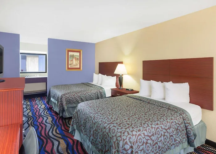 Days Inn By Wyndham Uvalde