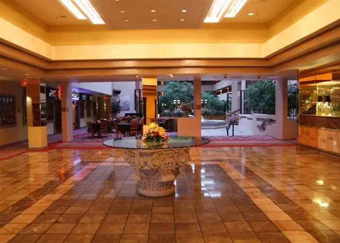 Ramada By Wyndham Viscount Suites Tucson East