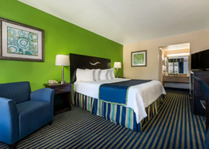 Days Inn By Wyndham Richmond Hill/Savannah