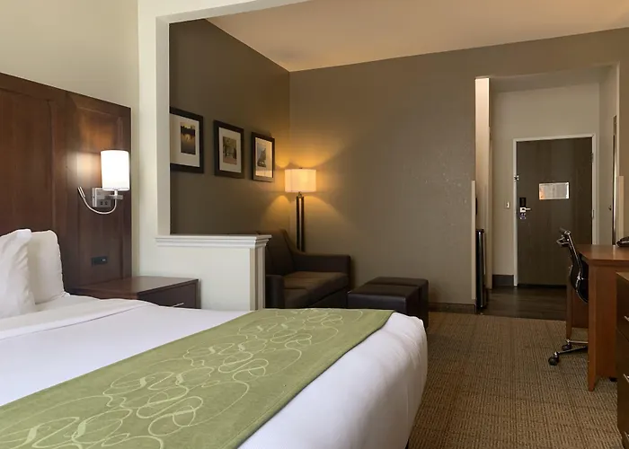 Comfort Suites Peoria I-74