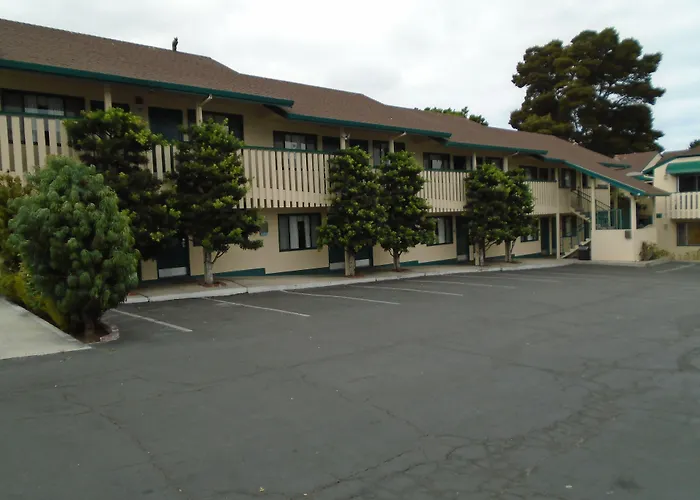 Scottish Fairway Inn